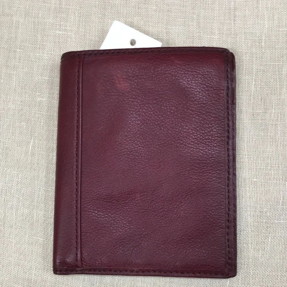 Fossil Men's Burgundy Leather Passport & Card Organizer
